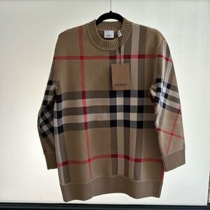 Ladies Burberry oversized sweater